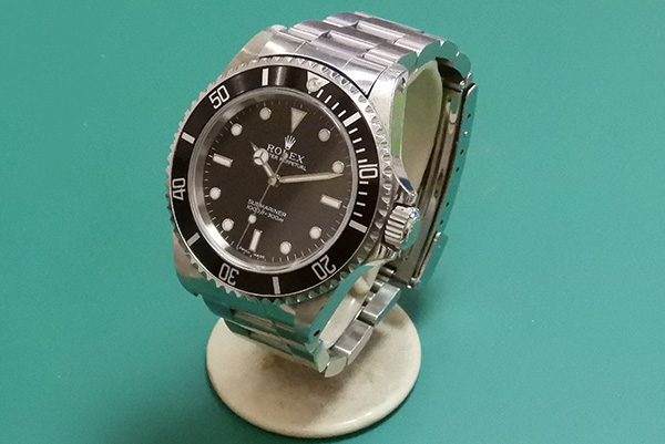 ROLEX ロレックス SUBMARINER オーバーホール及び研磨仕上げ、ベルト調整修理・料金のご紹介