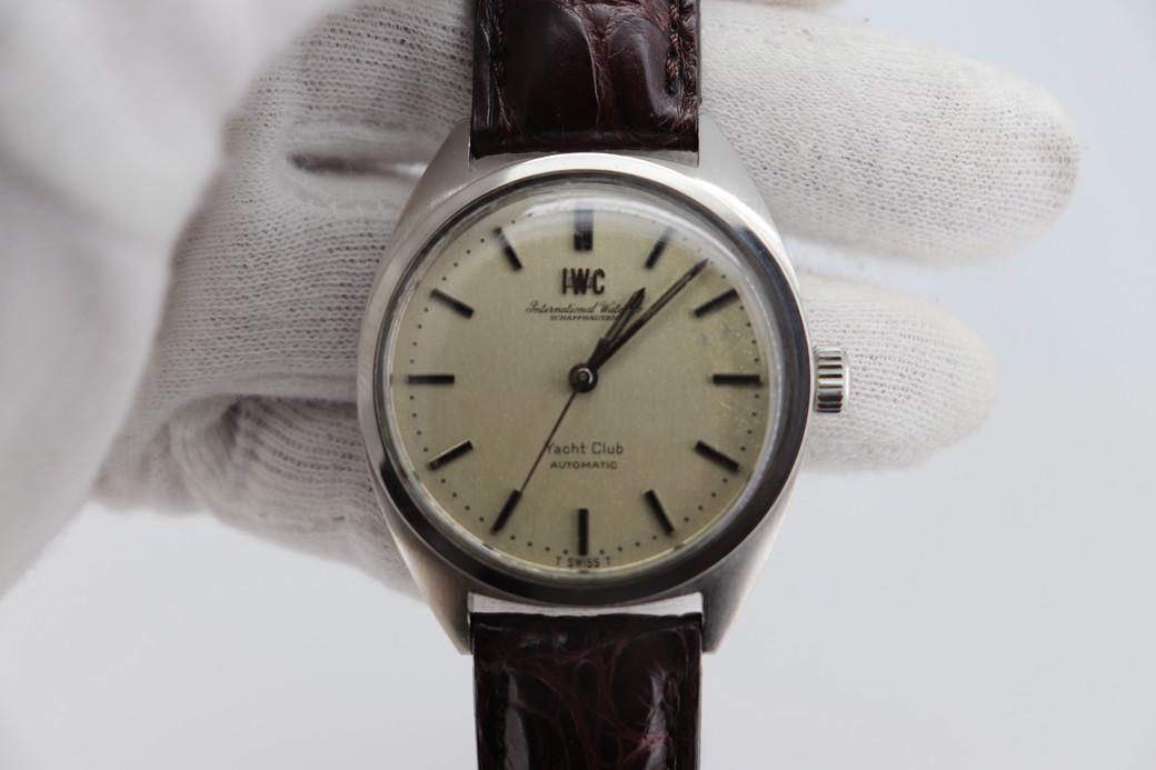 IWC　ヨットクラブ　分解調整と文字盤再生　料金のご紹介
