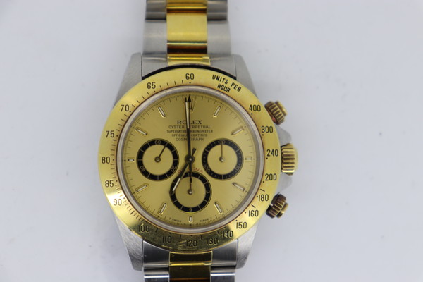 ロレックス　デイトナ　分解調整と研磨仕上げ　料金のご紹介